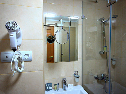 Санаторий «Родник», Кисловодск. Основной корпус, номера